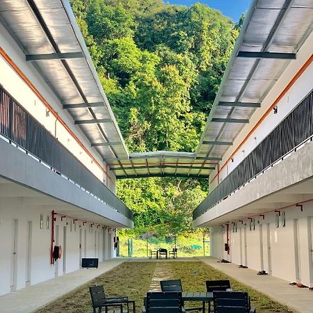 The Sassy House Hostel Pantai Cenang  Bagian luar foto